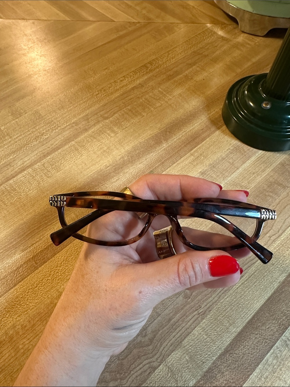 Miu Miu Brown Tortoiseshell Cat-Eye Frames
MUA06S-F - Picture 3 of 6